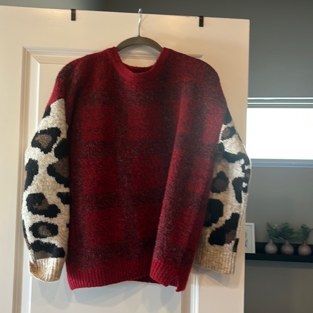 RD style sweater, worn once, perfect condition size M